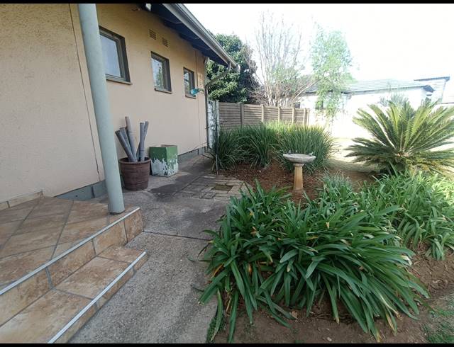 3 BEDROOM HOUSE FOR SALE IN VANDERBIJLPARK SE 1
